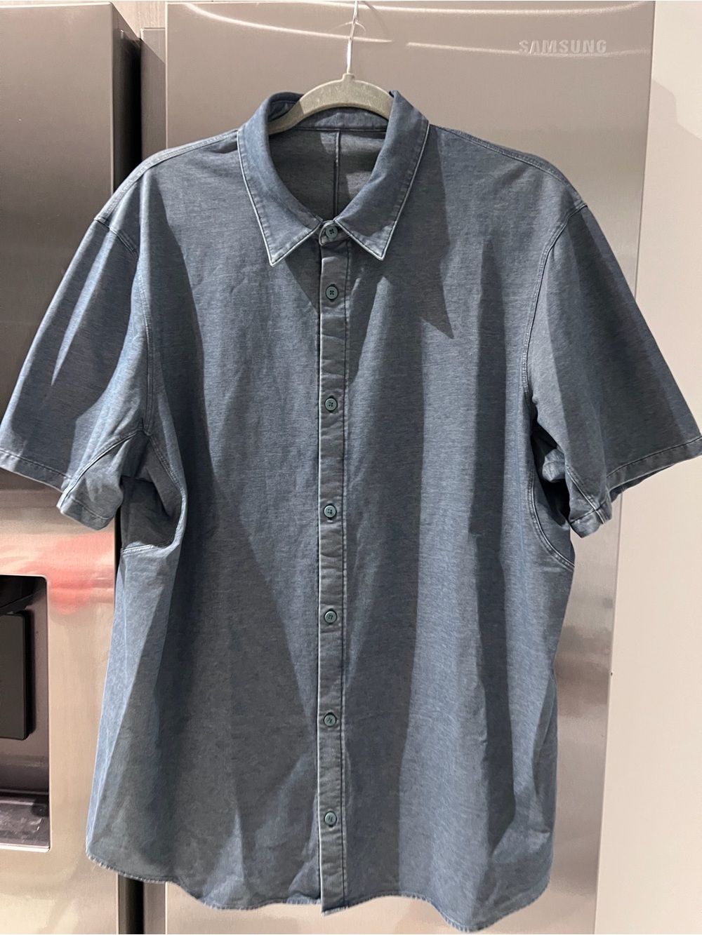 Lululemon Commission Short Sleeve Shirt in Indigo Blue Denim